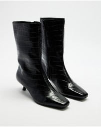 AERE - Maria Leather Kitten Heel Boots
