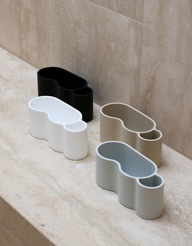 DESIGNSTUFF - CURV Shower Caddy, Silicone/Adhesive