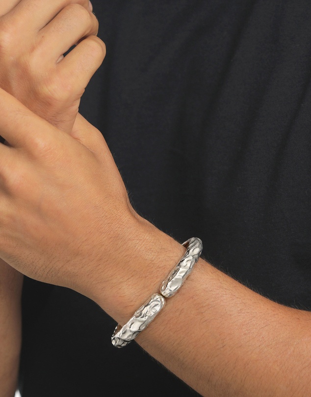 Kuzzoi - Molten Cuff Bracelet in 925 Silver