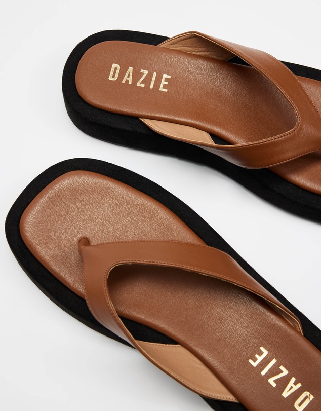 Dazie - Phoenix Chunky Thongs