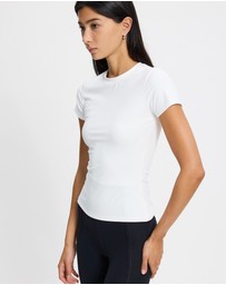 AVE Active - The Essential Tee