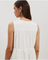 Atmos&Here - Louisa V-Neck Midi Dress