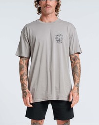 Vacancy Co - Endless Summer Tee