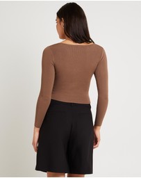 Alice In The Eve - Quinn Hook & Eye Long Sleeve Knit Top