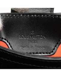 Pre-Loved by Azura Reborn - Pre-Loved louis vuitton Pochette Accessoires Epi Leather Shoulder Bag