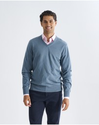 3 Wise Men - 3 Wise Men Fisher V Neck Merino Knit - Cement
