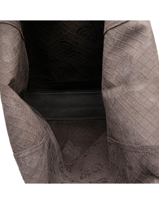 Pre-Loved by Azura Reborn - Pre-Loved bottega veneta Embossed Floral Tote Bag