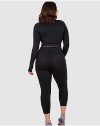 B Free Intimate Apparel - Seamless High Waist 3/4 Capri Leggings