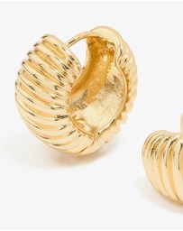 Lovisa - Gold Plated Brass Ribbed Graduated Huggie Earrings