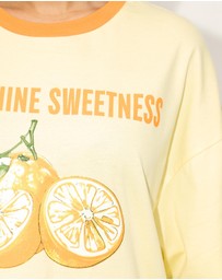 Dazie - Oj Oversized Graphic Tee