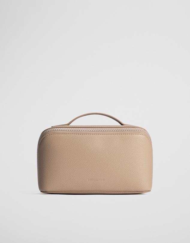 Country Road - Branded Detail Medium Convertible Cosmetic Case
