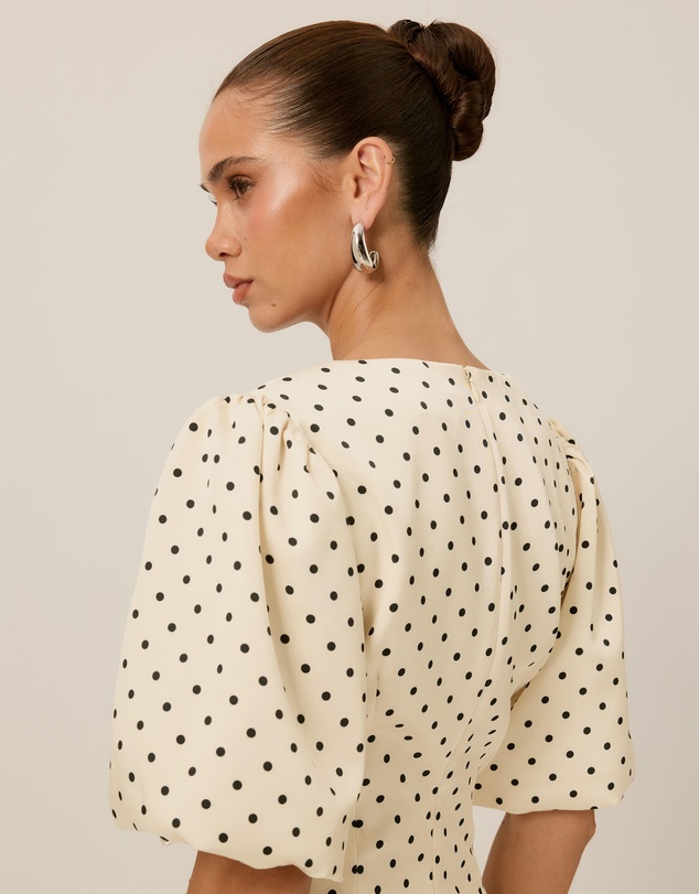 Tussah - Thea V-Neck Polka Dot Puff Sleeve Midi Dress
