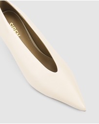 Siren - Flynn Point Toe Pumps