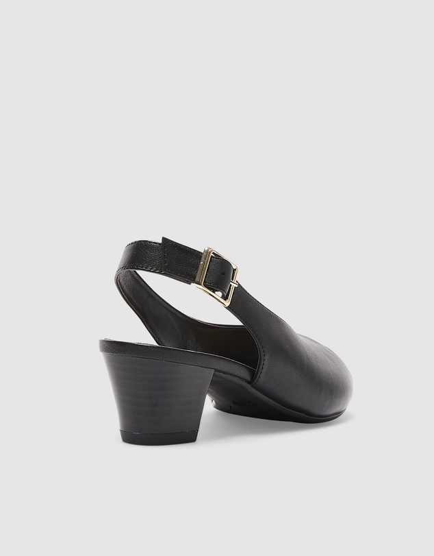 Wide Steps - Hilda