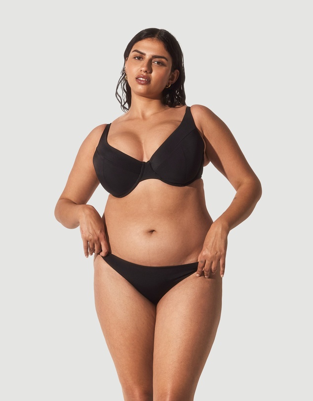 Form and Fold - The Staple Classic Bottom
