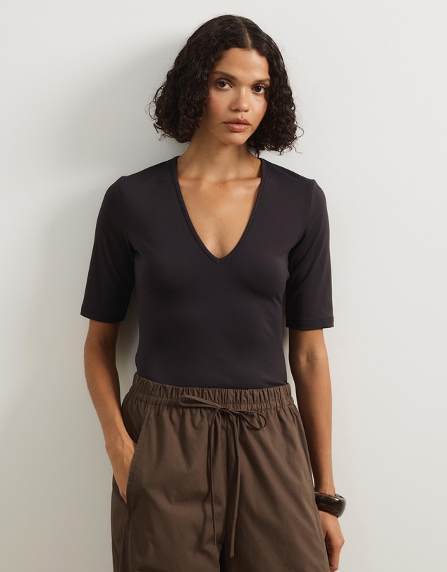 Atmos&Here - Deep V-Neck T-Shirt