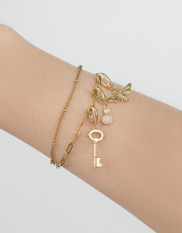 Wanderlust + Co - Petite Harper Gold Essential Chain Bracelet