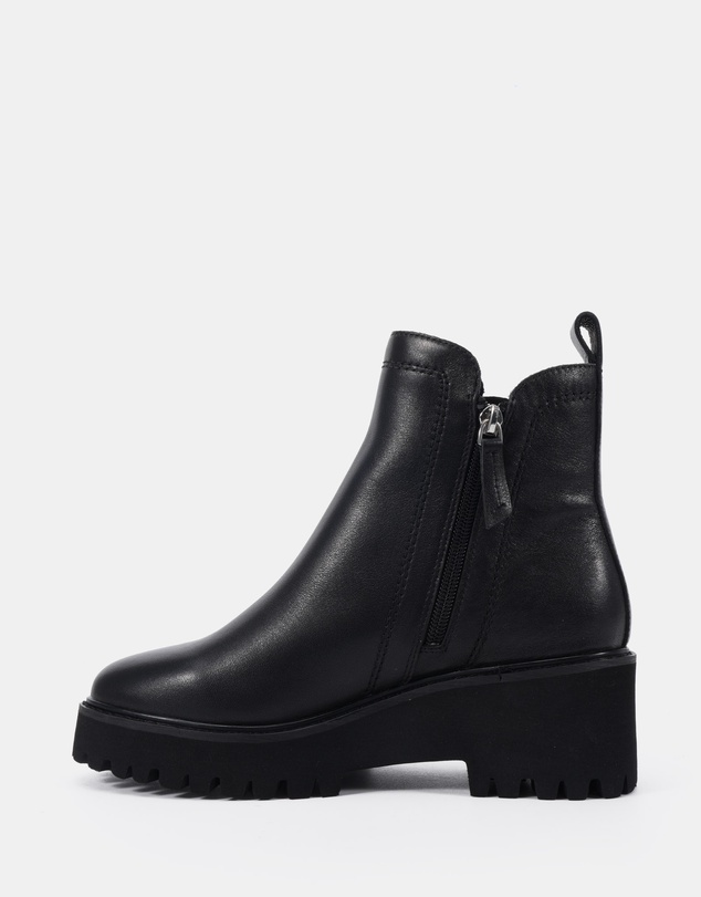 Clarks - Adelie Black