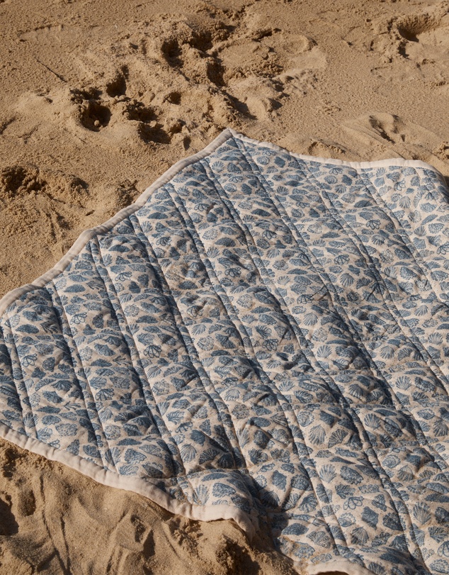 Phile - Quilted Blanket