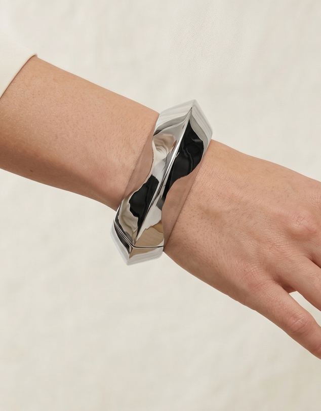 Izoa - Elva Cuff Bracelet