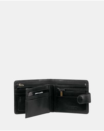 Pierre Cardin - Pierre Cardin Rustic Leather Men's Wallet