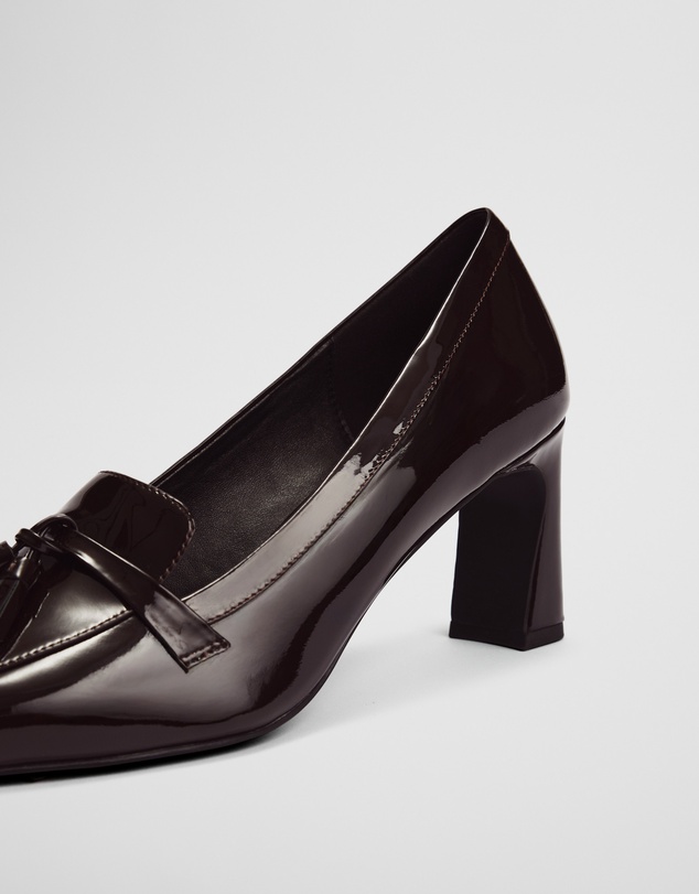 Country Road - Josephine Heel