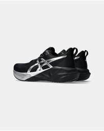 ASICS - Novablast 5 Platinum - Women's