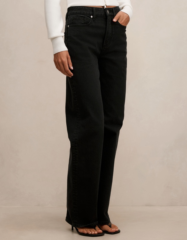 Forever New - Nicki Mid Rise Straight Jeans