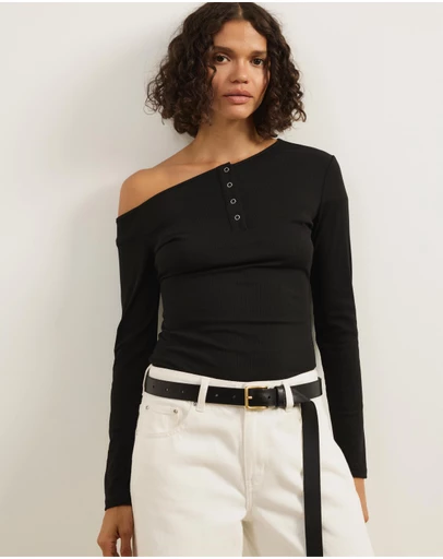 Atmos&Here - Samantha Off-Shoulder Rib Top