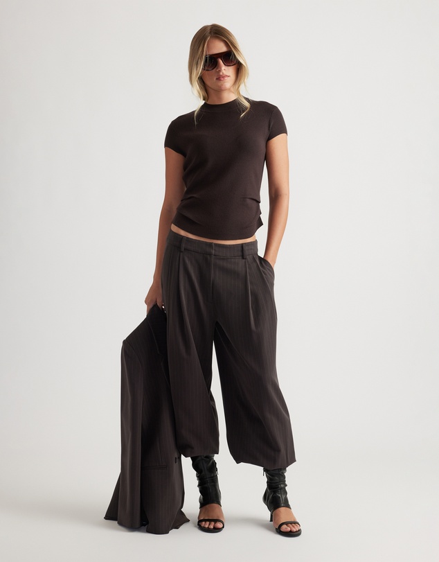 Decjuba - Lily Pleat Detail Knit Tee
