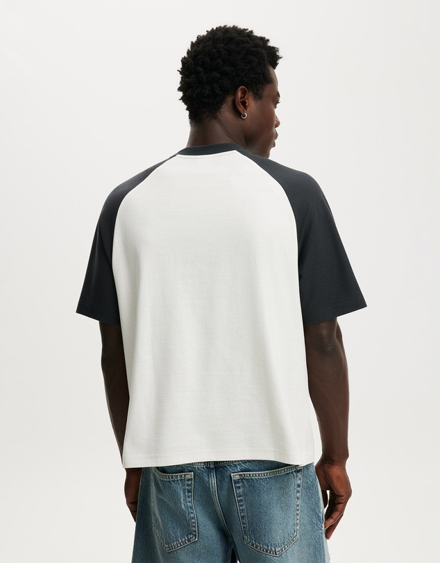 Cotton On - Cropped Fit Graphic T-Shirt