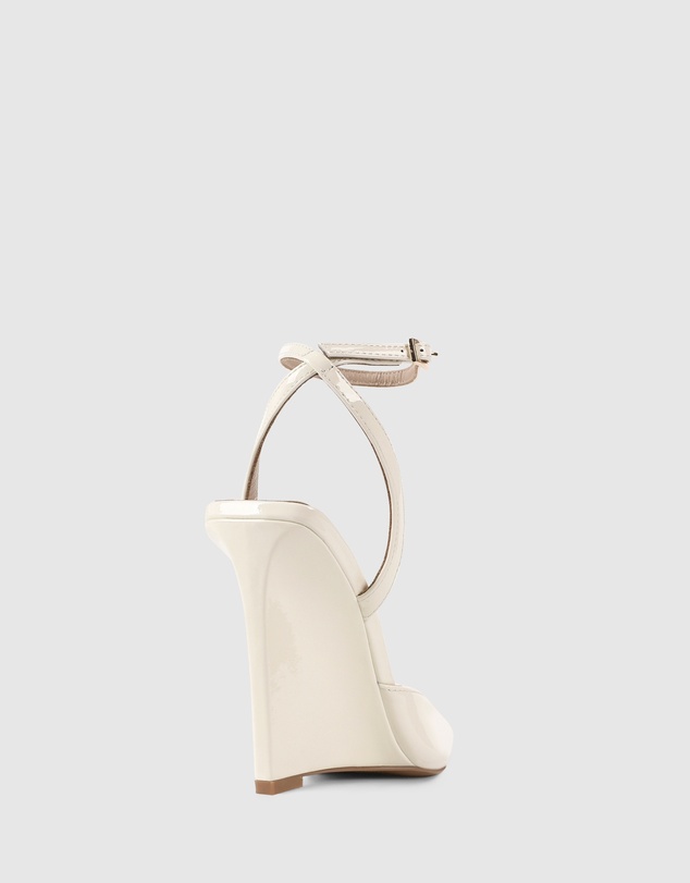 LANA WILKINSON - Mona Patent Wedge