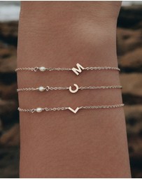 SAINT VALENTINE - Pearl Letter Bracelet - Silver