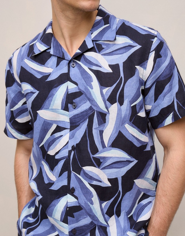 Trenery - Painted Leaf Linen Camp Shirt in Navy