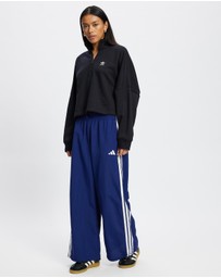 adidas Sportswear - Essentials 3-Stripes Lifestyle Woven Parachute Pants