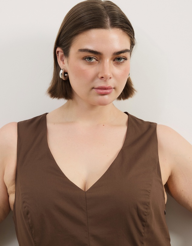 Atmos&Here Curvy - Daisy Sleeveless Midi Dress
