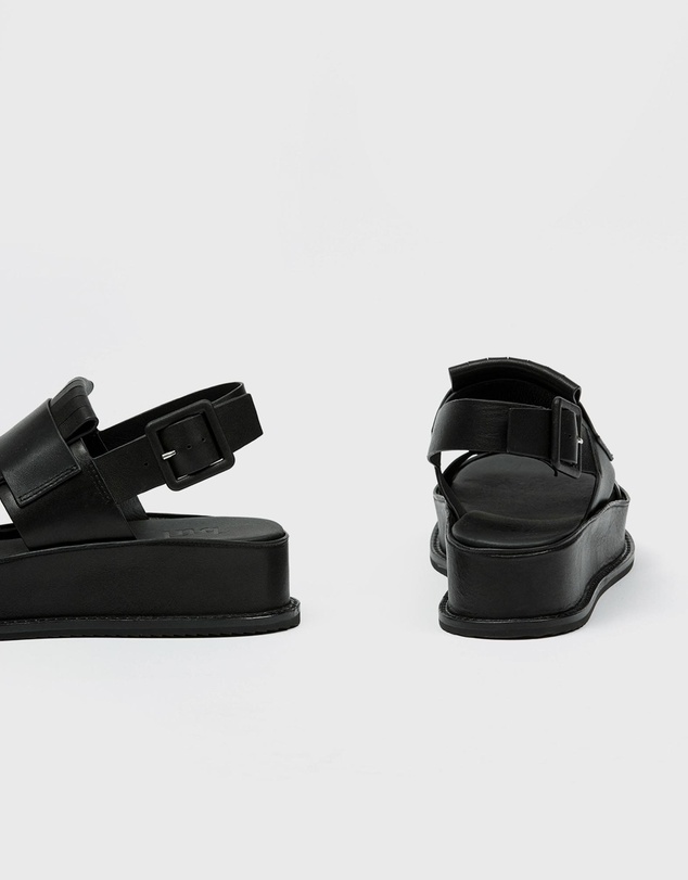 bul - Ha Sandal