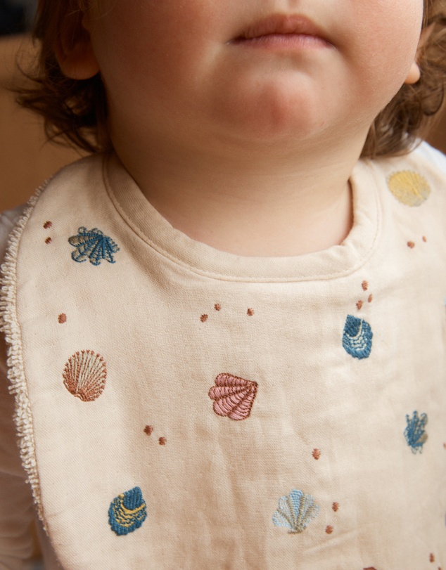 Phile - Embroidered Bib