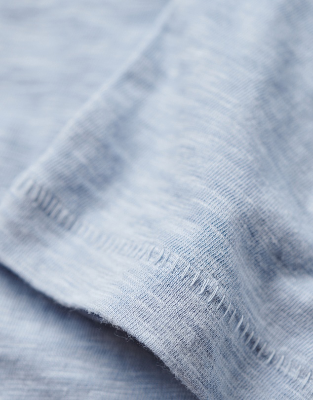 Superdry - Studios Slub Embroidered Vee Tee