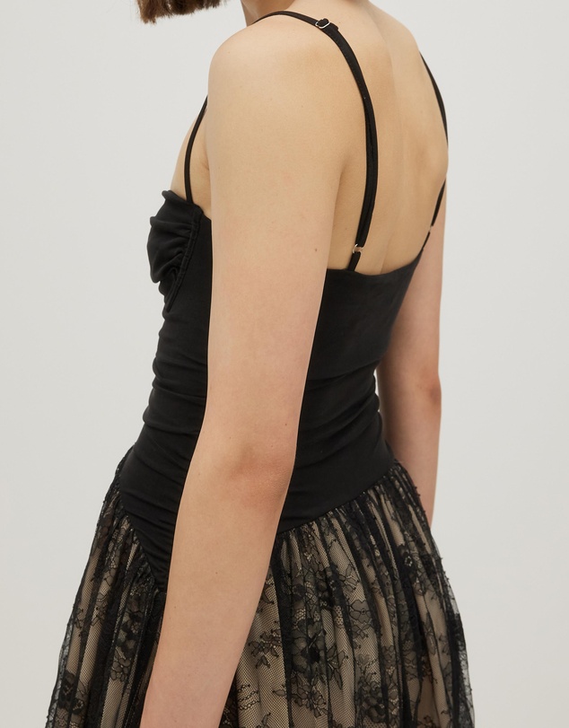 Minima Esenciales - Karrisa Lace Maxi Dress