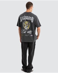 Nena & Pasadena - Richmond Vintage Goth Tee