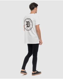 DVNT - Clean Classic Tee