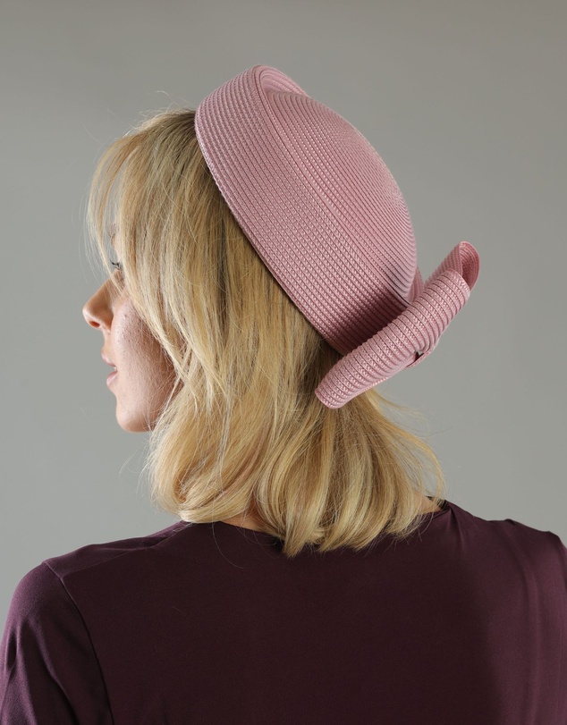 Morgan & Taylor - Tara Racewear Pillbox Hat in Dusty Pink