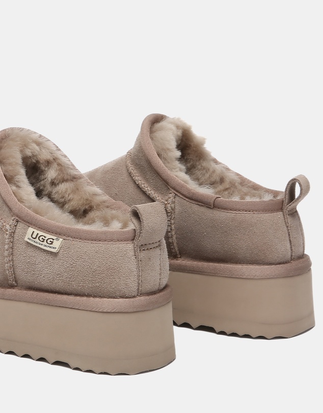 EVERAU - Australian Shepherd Ugg Nano Classic Platform Cow Suede Upper UGG Boots