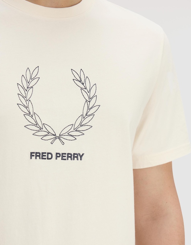 Fred Perry - Outline Laurel Wreath T-Shirt