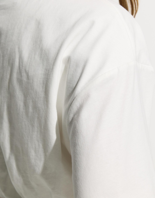 Dazie - Delaney Bubble Hem Cropped Tee