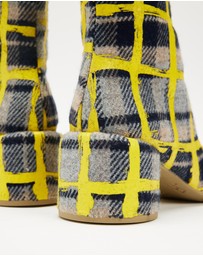 Camper - Niki Ankle Boots - Women's
