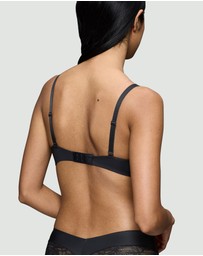 Triumph - Body Make-Up Illusion Lace Wire Padded Bra