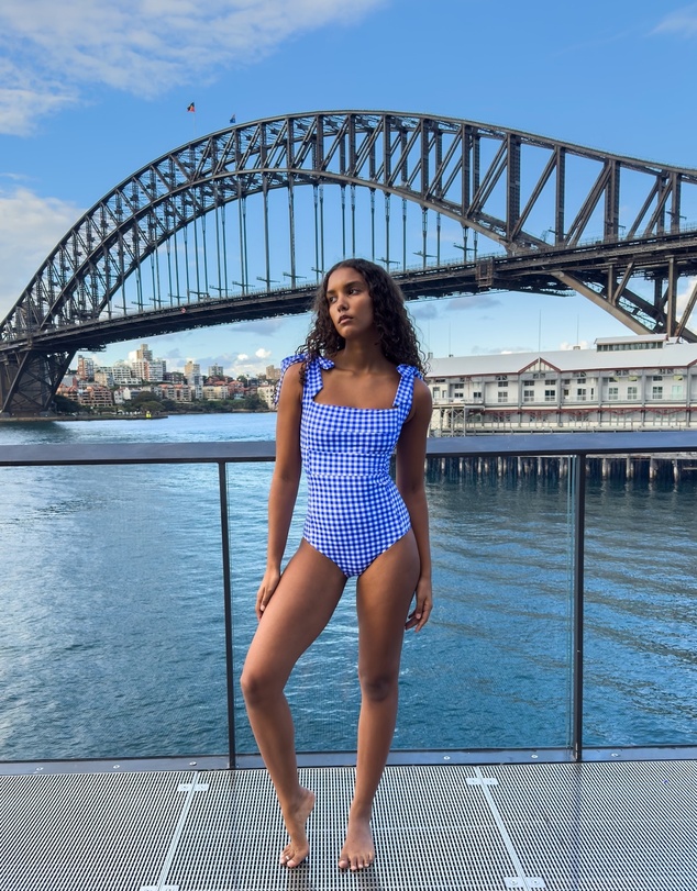 UNE PIECE - Classic Square Neck One Piece Swimsuit