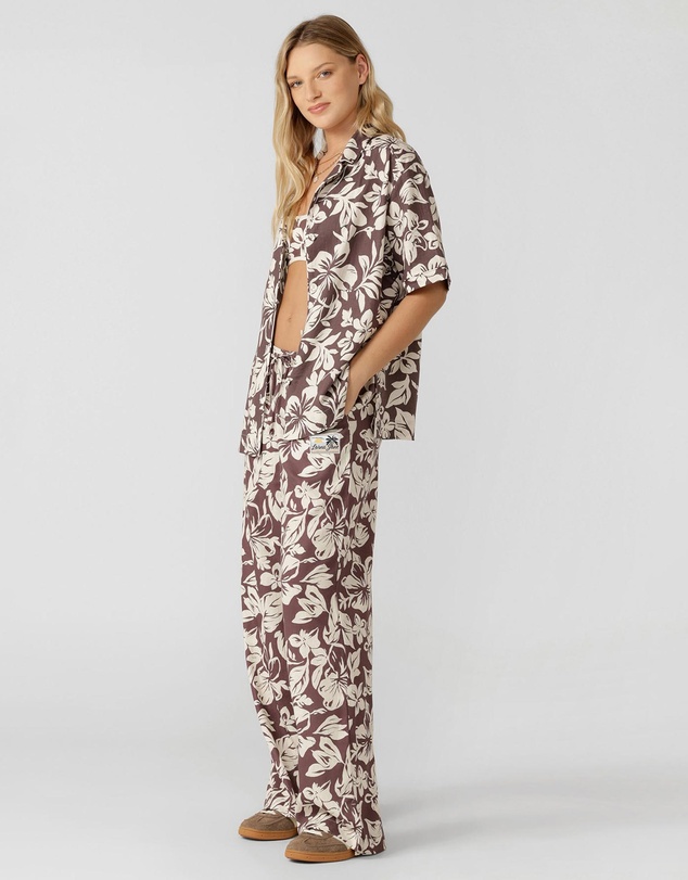 Lorna Jane - Hibiscus Weekend Shirt
